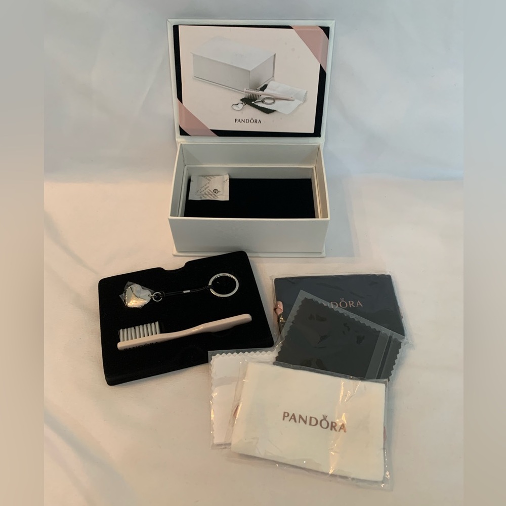 BNIB- Pandora Care & Jewelry pouch/storage Kit